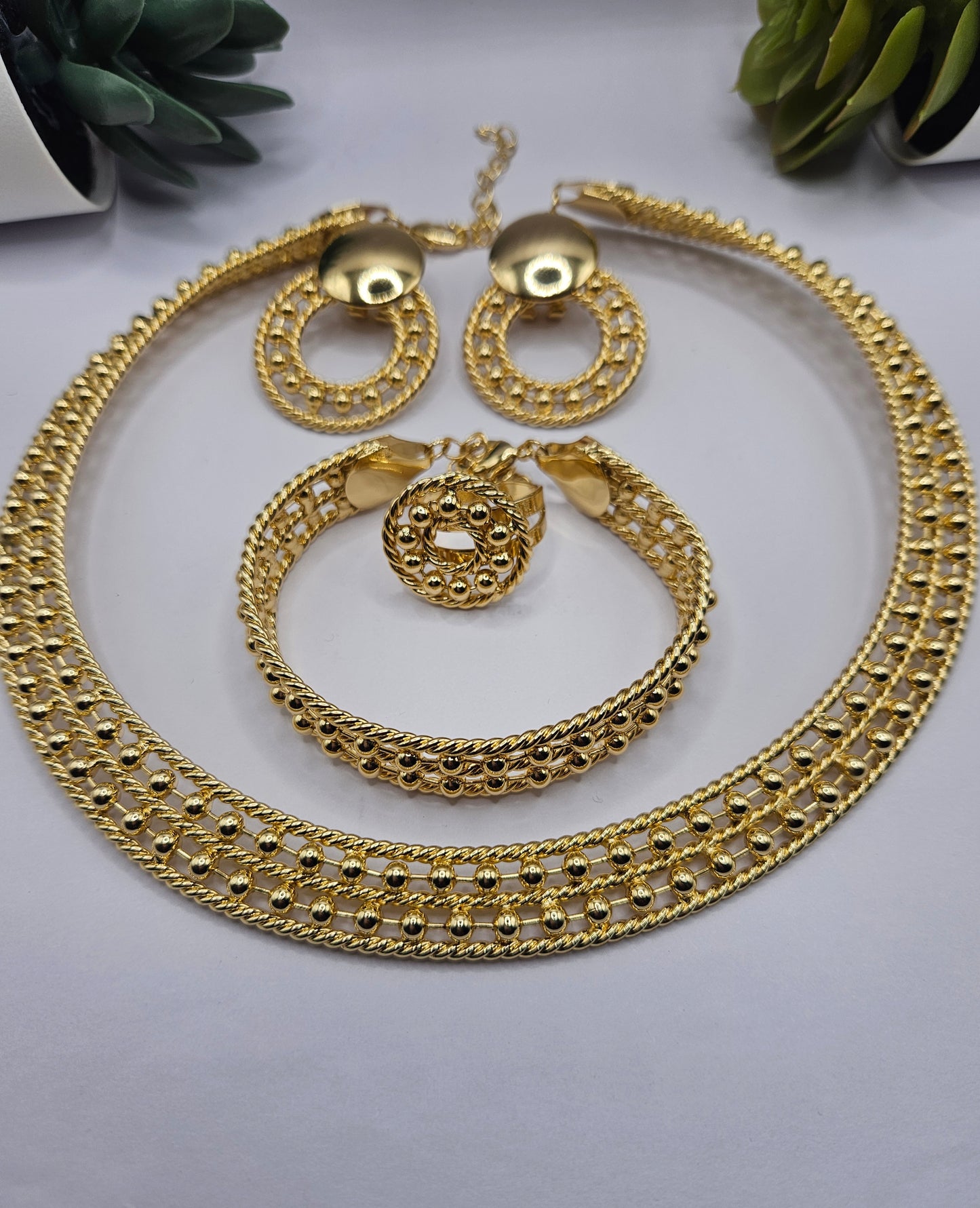 18k Gold-Plated Luxury Geometric Beaded Jewellery Set – Necklace, Bracelet, Earrings & Ring (Gold/Silver F