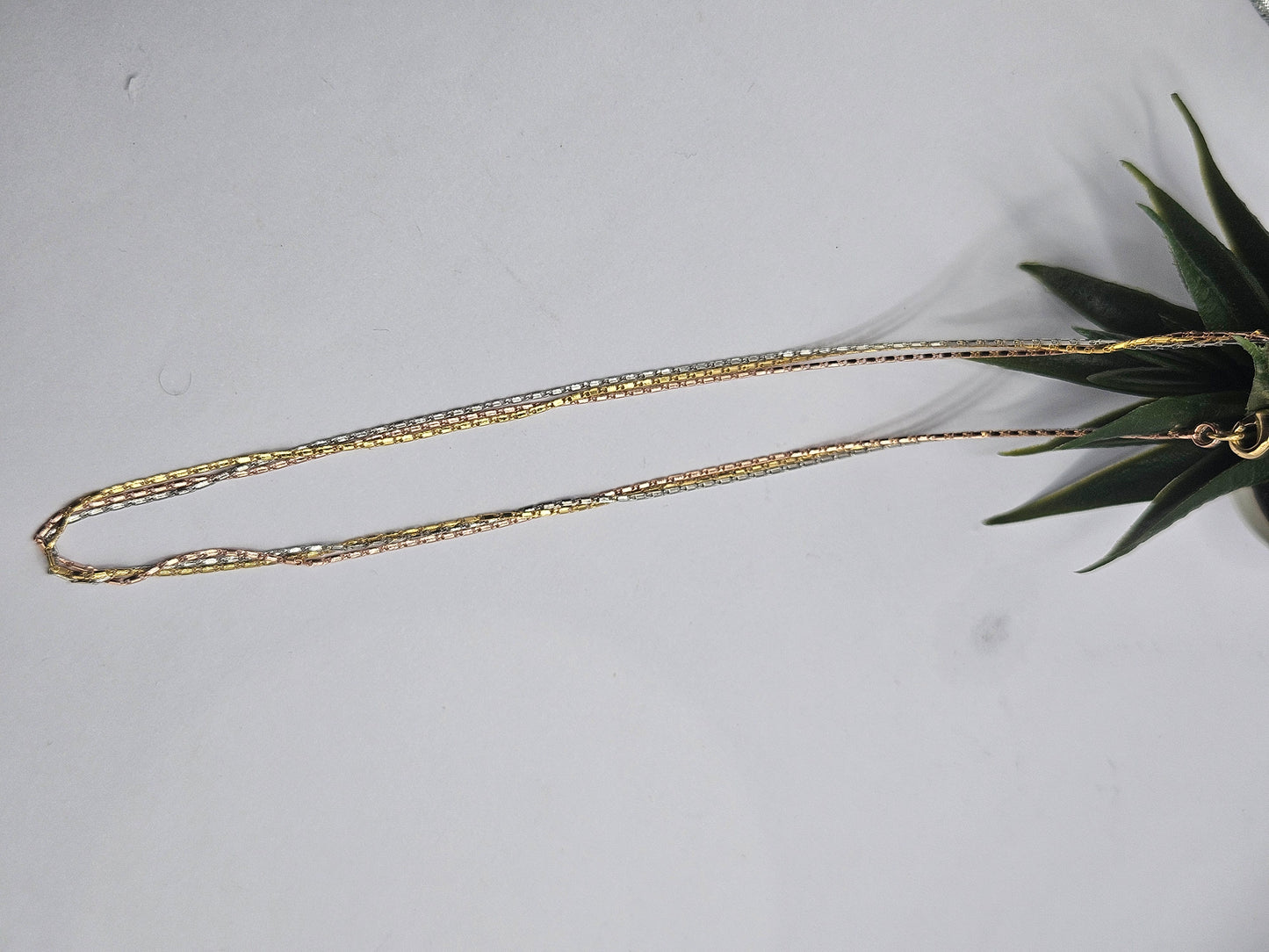 Tri-Color Flat Link Chain Necklace – Elegant Everyday Essential